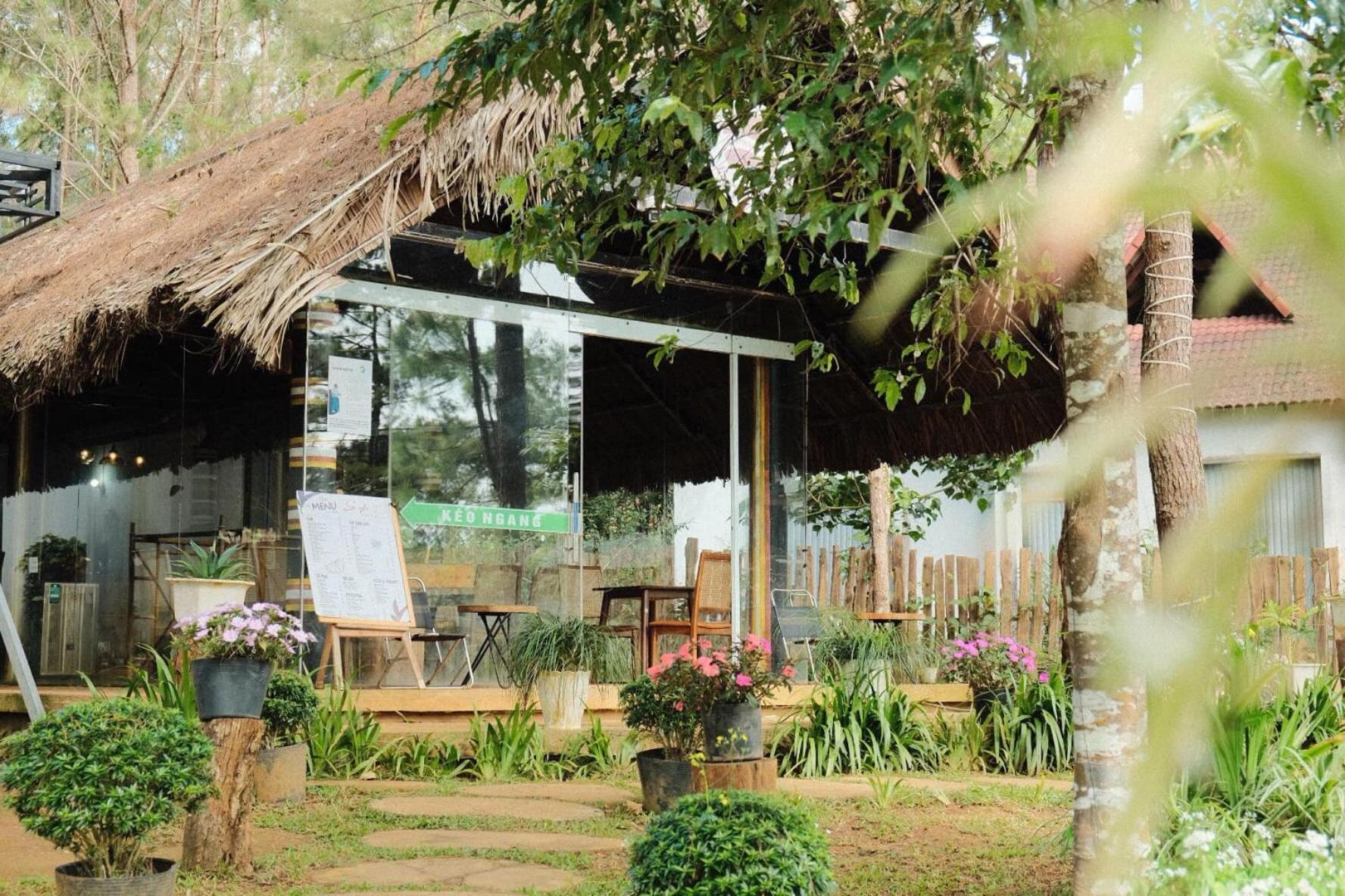 S'Nghe Homestay Mang Den Kon Von Kla Zewnętrze zdjęcie